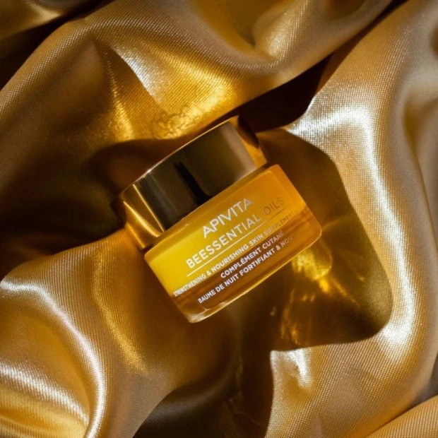 Apivita Beesential Oils Baume De Nuit Fortifiant Et Nourrissant, 15ml 2 Apivita Beesential Oils Baume De Nuit Fortifiant Et Nourrissant, 15ml – Image 2