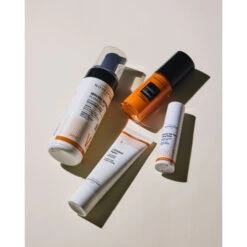 La Gamme Vitamine C, Le Contour Des Yeux Lifting Eclat, 15ml -Para Magasin la gamme vitamine c le contour des yeux lifting eclat 15ml 2