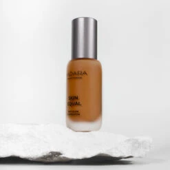 Madara Skin Equal Fond De Teint Éclat 90 Chestnut Spf15, 30ml -Para Magasin skin equal fond de teint eclat 90 chestnut spf15 30ml 2
