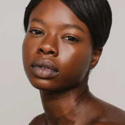 Madara Skin Equal Fond De Teint Éclat 90 Chestnut Spf15, 30ml -Para Magasin skin equal fond de teint eclat 90 chestnut spf15 30ml 3