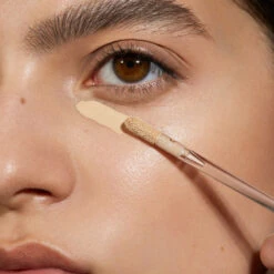 Madara The Concealer Correcteur Perfectionnant Lumineux 30 Warm Latte, 4ml 10 Madara The Concealer Correcteur Perfectionnant Lumineux 30 Warm Latte, 4ml -Para Magasin the concealer correcteur perfectionnant lumineux 30 warm latte 4ml 3