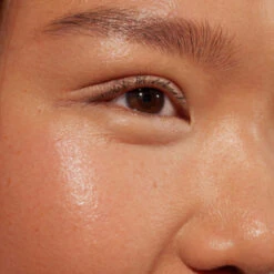 Madara The Concealer Correcteur Perfectionnant Lumineux 40 Golden Hour, 4ml -Para Magasin the concealer correcteur perfectionnant lumineux 40 golden hour 4ml 2