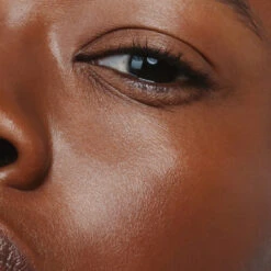 Madara The Concealer Correcteur Perfectionnant Lumineux 65 Mocha, 4ml -Para Magasin the concealer correcteur perfectionnant lumineux 65 mocha 4ml 2