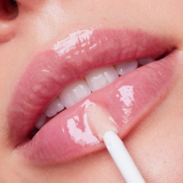 NUXE Very Rose Soins Lèvres Repulpant, 8ml 2 NUXE Very Rose Soins Lèvres Repulpant, 8ml – Image 2